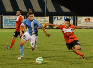 Tom Parratt (left) recently resigned with the Hammerheads for the 2014 season. 