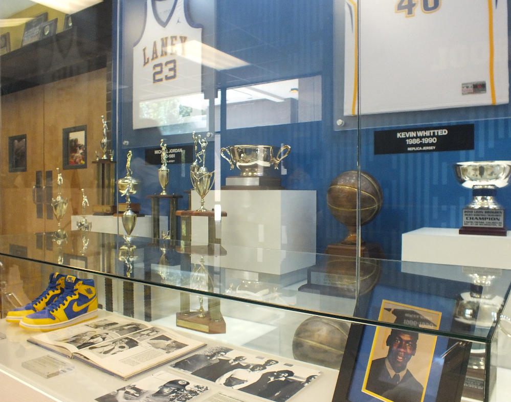 Former Wake Forest, Villanova athletes, champion coach to be inducted
