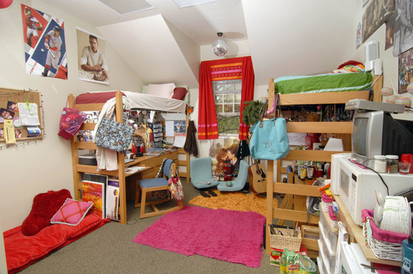 UNCW students living on campus next year will see higher room and meal rates. Photo courtesy UNCW/Jamie Moncrief.