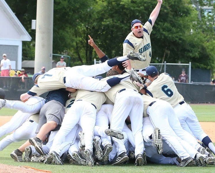 Follow UNCW baseball on Twitter @UNCWBaseball. Photo courtesy- UNCW sports