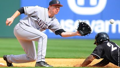 Sam Foy tags the runner out at second. Photo courtesy- Tim Cowie (Davidson Photos). 