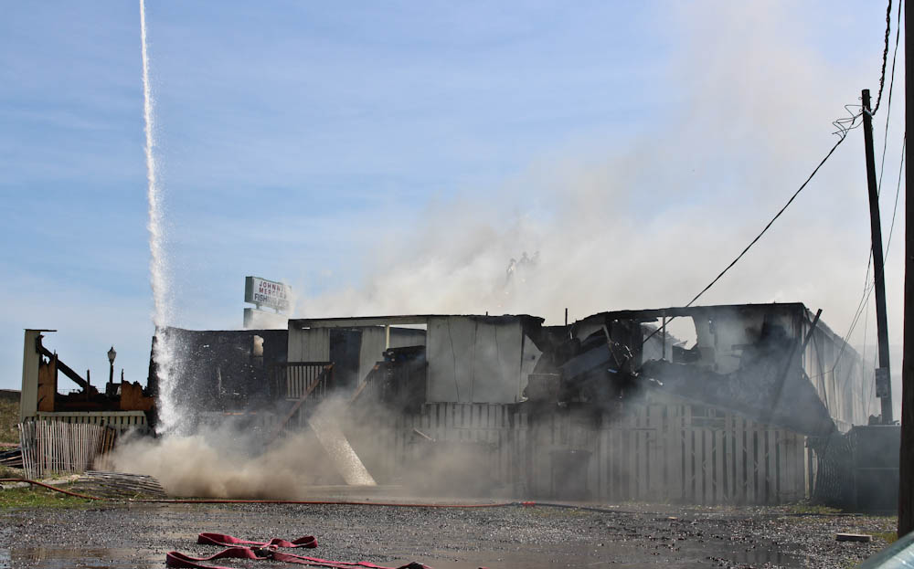 A fire destroyed Kings Beach Store in Wrightsville Beach on Friday afternoon. Photo by Hannah Leyva.