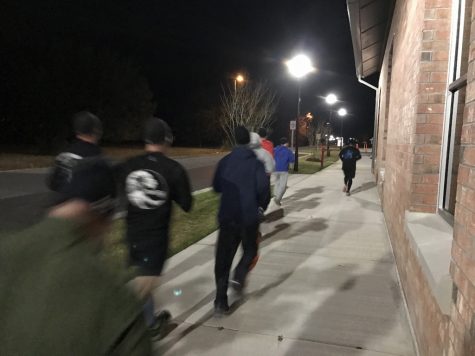 Members 'mosey,' an all-encompassing term that covers different fitness levels. 'You run, you walk, you limp or you crawl. But you get there,' Frederiksen said. (Photo Benjamin Schachtman)