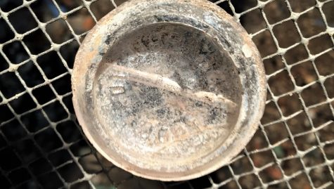 A bottle top has a patent date from 1900.