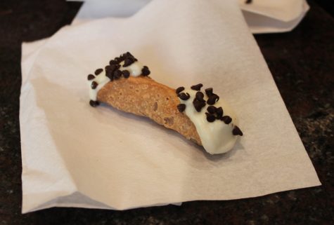 Mini cannoli from Roco's in Greenwich Village. (Photos courtesy Allison Carter)