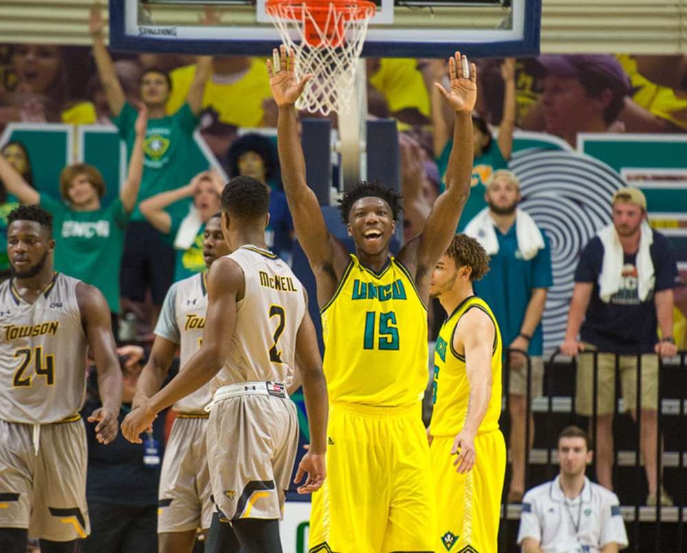 UNCW men's basketball team defeat Towson 83-78 clenching #1 seed for the CAA Tournament in North Charleston February 23, 2017 at Trask Coliseum. PHOTO BY: JEFF JANOWSKI/UNCW