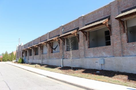The warehouse renovations at the southern end of 2nd St. (Photo Benjamin Schachtman)