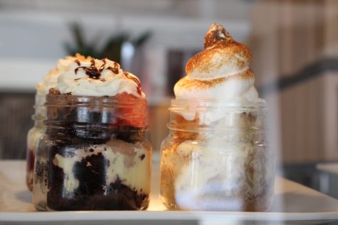 Meready's "Cupcakes in Jar" concept has caught on and available for shipping.