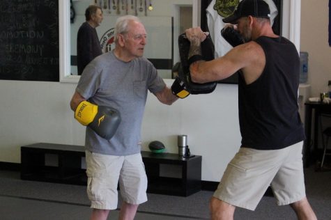 Hovey (left) and Wilson (right) get to work. (Photo Benjamin Schachtman)