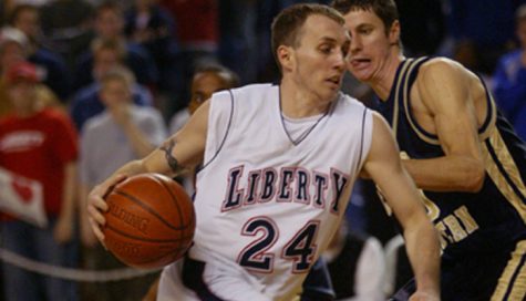 Ryan Mantlo excelled on the floor after transferring to Liberty ahead of his junior year. Photo courtesy- Liberty Athletics.