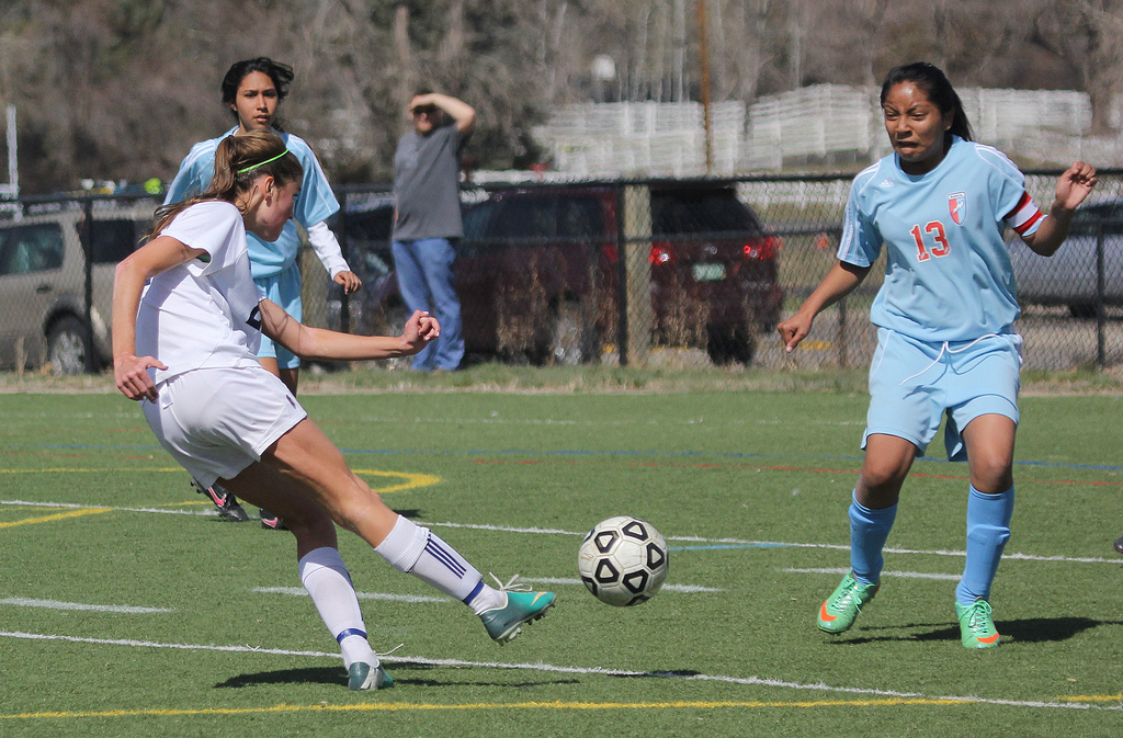 One explanation for higher risk of injuries might be because girls’ neck muscles are less developed than boys’, so they don’t rebound as quickly from a blow that causes a concussion, said Dr. Wellington Hsu, the study’s lead author. (Photo courtesy of WYDaily)