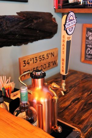 The "U-Keg," a pressurized growler for draught beer