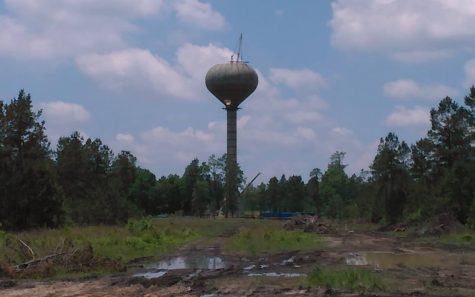 The Town of Leland water tower at Brunswick Forest. (Port City Daily photo / TOWN OF LELAND