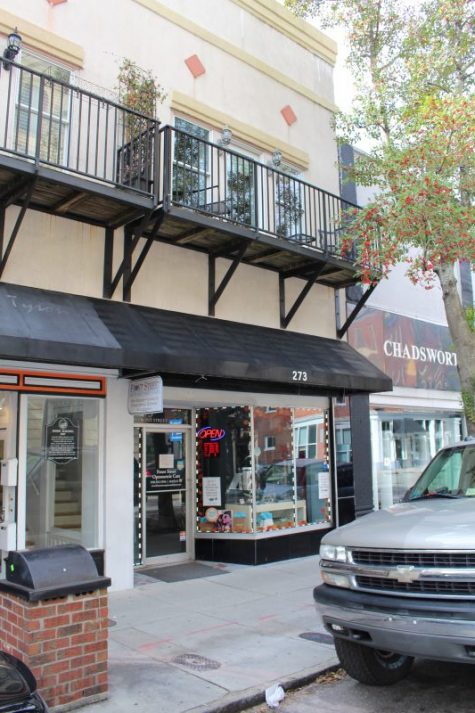 The Front Street location where police responded to an unnamed caller who reported using 'lethal force' on Marine Corporal Edwin Estrada. (Port City Daily photo / BENJAMIN SCHACHTMAN)