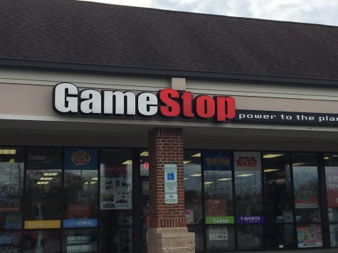 A GameStop in Wilmington was robbed at gunpoint Tuesday night (Port City Daily photo/MICHAEL KANE)