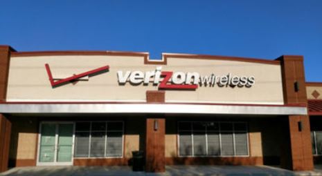 The Verizon Wireless store at 318 S. College Road. (Port City Daily photo / FILE)