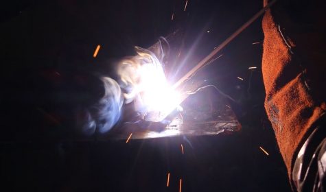 The welding torches are blindingly bright. (Port City Daily photo | BENJAMIN SCHACHTMAN)