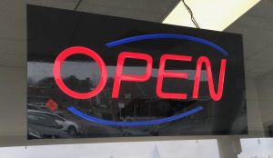 Bluestar is now open in Leland. The restaurant is the first brick and mortar location for the owner and chef behind Steviemack’s International Food Truck. (Port City Daily photo |BENJAMIN SCHACHTMAN)