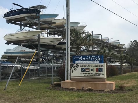 The Sailfish reopens on Wednesday, March 28, on Scotts Hill Loop Road in the Scotts Hill Marina. (Port City Daily photo | BENJAMIN SCHACHTMAN)