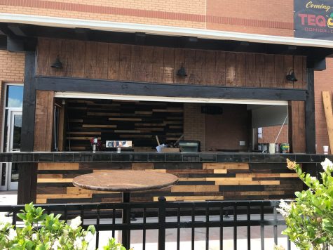 The newly renovated outside bar at Tequila Comida and Cantina. (Port City Daily photo | Benjamin Schachtman)