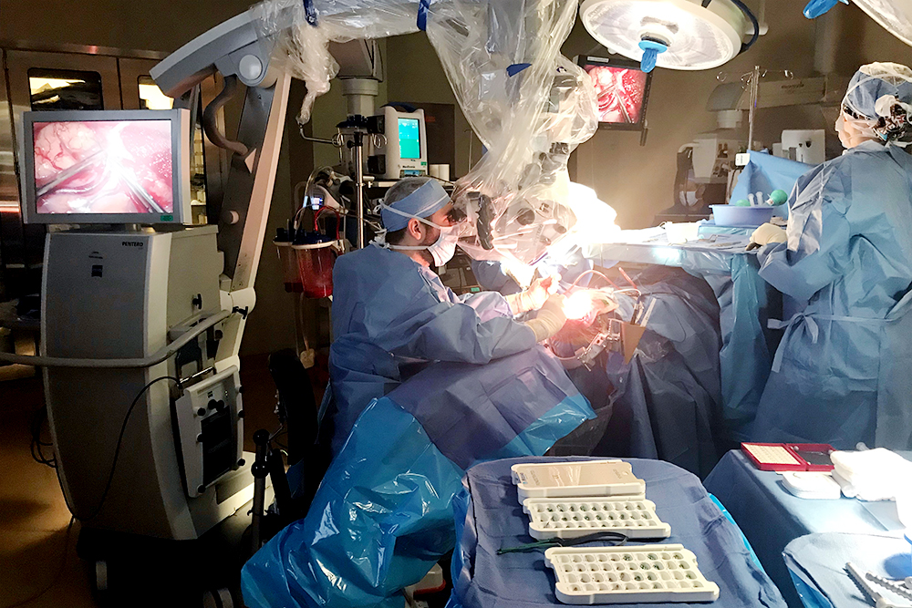 Dr. Beecher performs a thrombectomy at New Hanover Regional Medical Center. (Port City Daily photo/Courtesy Serry Murvin)