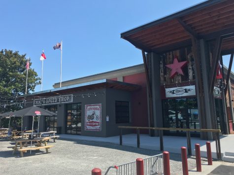 Mac's Speed Shop on Oleander Drive opens on the Fourth of July. (Port City Daily photo | Benjamin Schachtman)