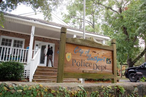 Southport now has seven officers on paid leave. Chief Gary Smith and Lieutenant Michael Simmons are on unpaid leave following their arrests. Two other officers left in the weeks leading up to those arrests. (Port City Daily photo | Johanna Ferebee)