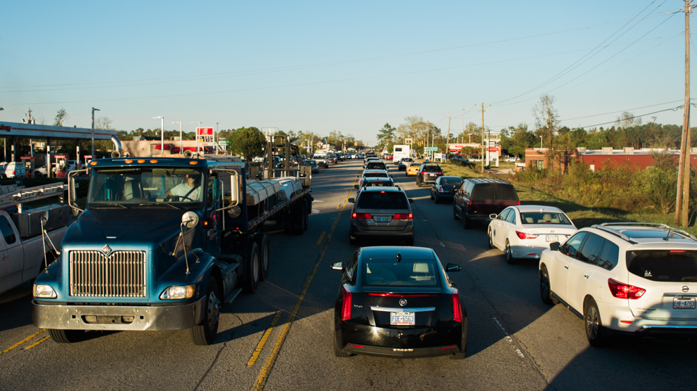 Rush hour traffic in Hampstead on Wednesday evening. (Port City Daily photo / Mark Darrough)