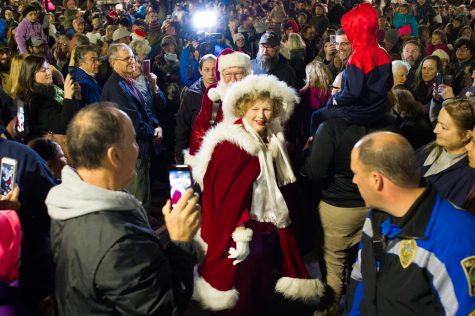Tree Lighting Downtown Wilmington. (Port City Daily photo/Mark Darrough)