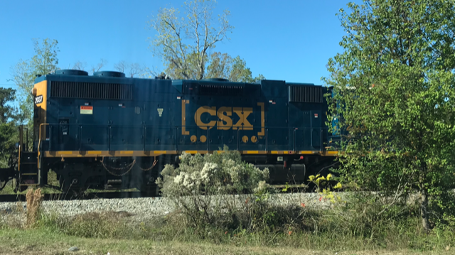 CSX is closing nearly 30 rail-crossings around WIlmington. (Port City Daily photo / Benjamin Schachtman)
