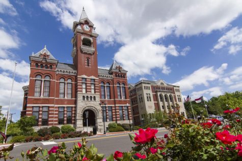 A lawsuit against former teacher Michael Kelly, along with the New Hanover County Board of Education and administration, is moving forward in Superior Court. (Port City Daily photo / File)