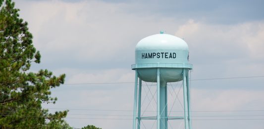 One of two water tanks supplying the Hampstead area that ran dry over Memorial Day Weekend, when the county's water capacity reached 97 percent. (Port City Daily photo/Mark Darrough)