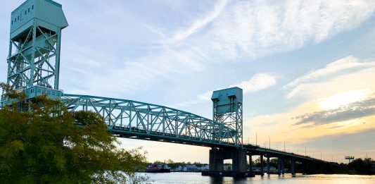 The Cape Fear Memorial Bridge (Port City Daily/Michael Praats)