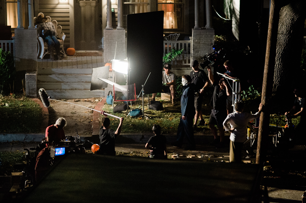 Iconic horror film character Michael Myers during a scene shot on Pender Avenue near Wallace Park in Wilmington last weekend. (Port City Daily photo/Mark Darrough)