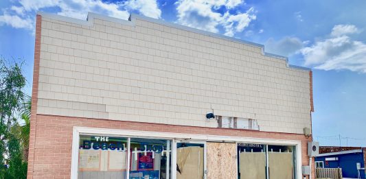 In a closed session, the Town of Carolina Beach's Town Council agreed to purchase this parcel located behind the Gazebo on the Boardwalk (Port City Daily/Michael Praats)