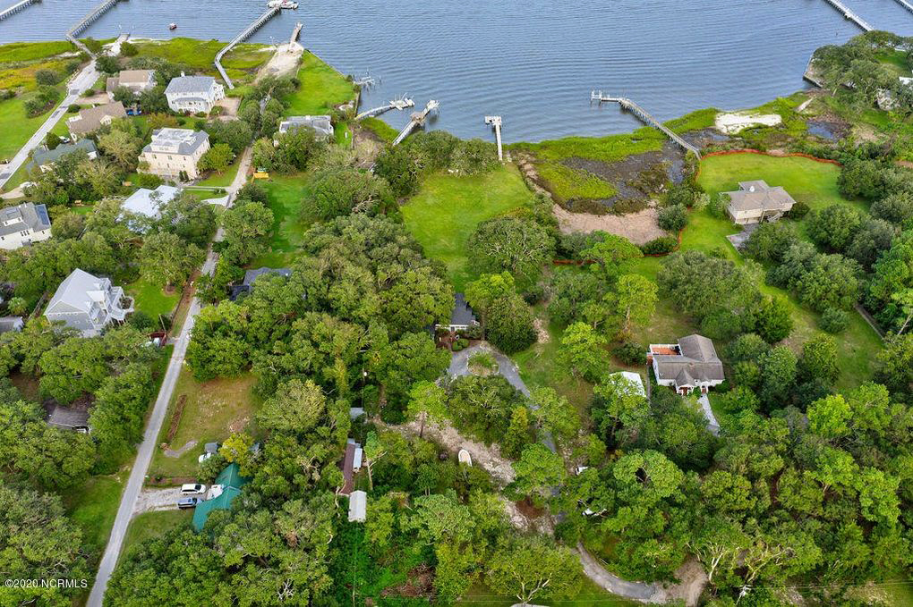 The former wedding venue Marker 137, pictured in the open space at the center, is now listed on the market for $1.9 million. (Port City Daily photo/Courtesy MLS)