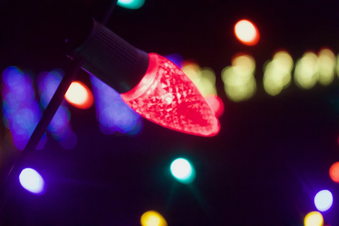 On Christmas Eve, there's no better time to listen to 'Twas the Night Before Christmas. (Port City Daily photo/Shea Carver)