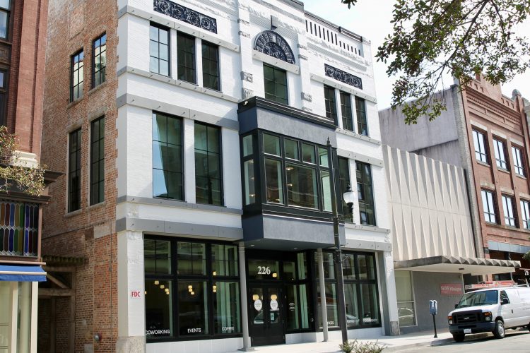 COMMON DESK (Port City Daily photo/Alexandria Sands)