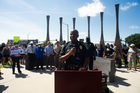 WPD Interim Police Chief Donny Williams speaks at a peace gathering at 1898 Memorial Park in early June. (Port City Daily photo/Mark Darrough)